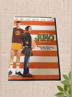 Juno (2007) DVD – Academy Award-Nominated Teen Comedy